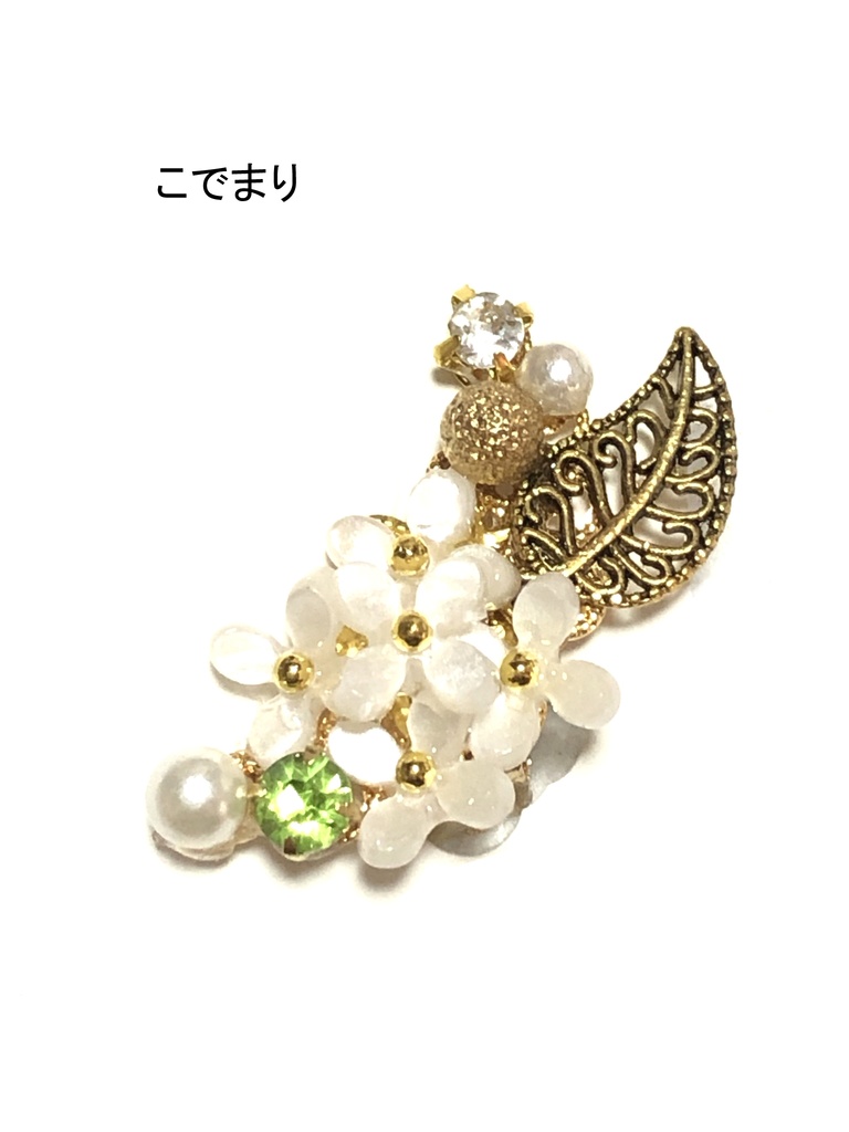 オリジナル 花のクリップ式イヤリング