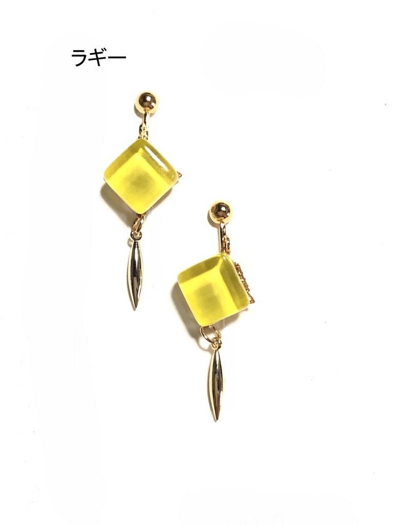 ガラスタイルイヤリング(サバナクロー)