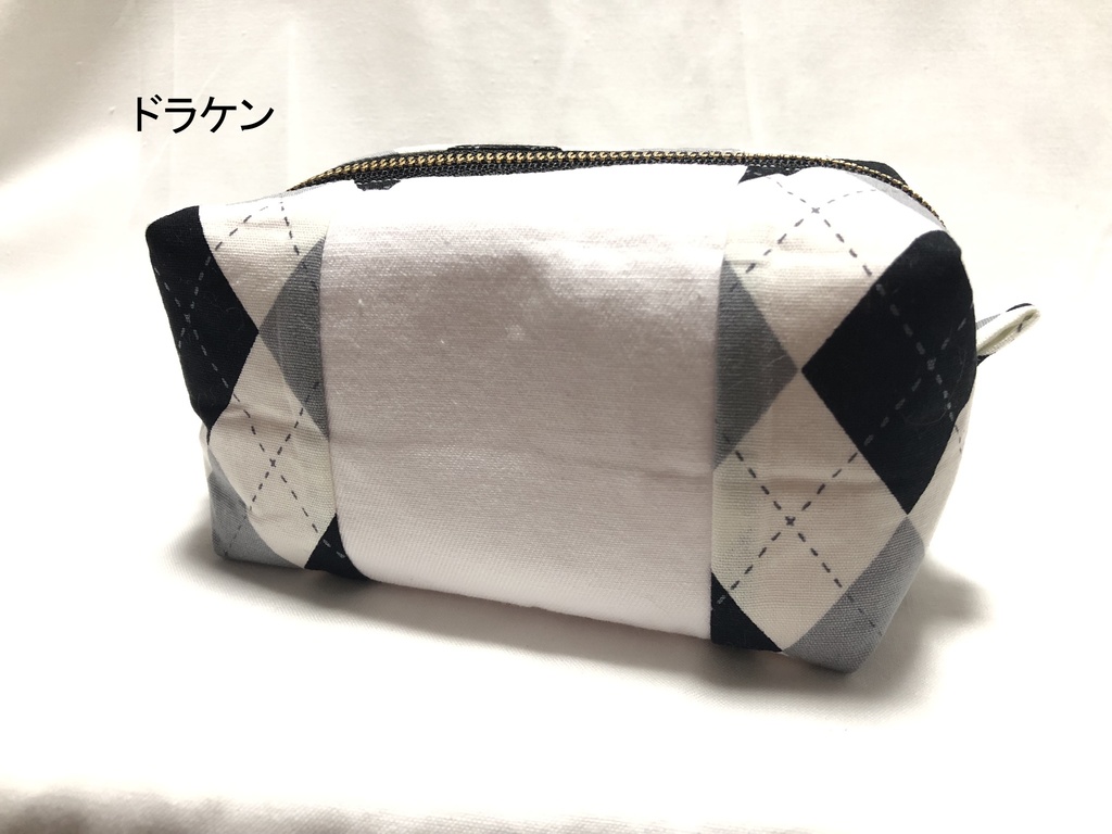 東リベ キャラメルポーチ