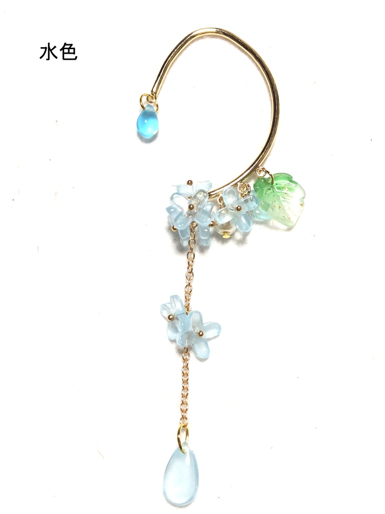 4弁の花のイヤーフック(2024.3)