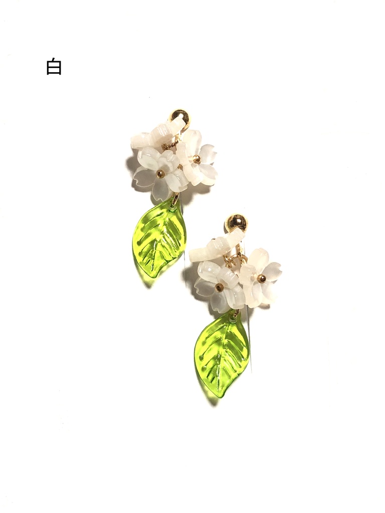 桜とはっぱのイヤリング(2024.3)