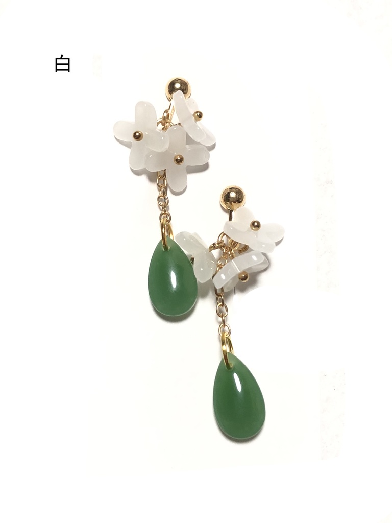 4弁の花 イヤリング(2024.3)