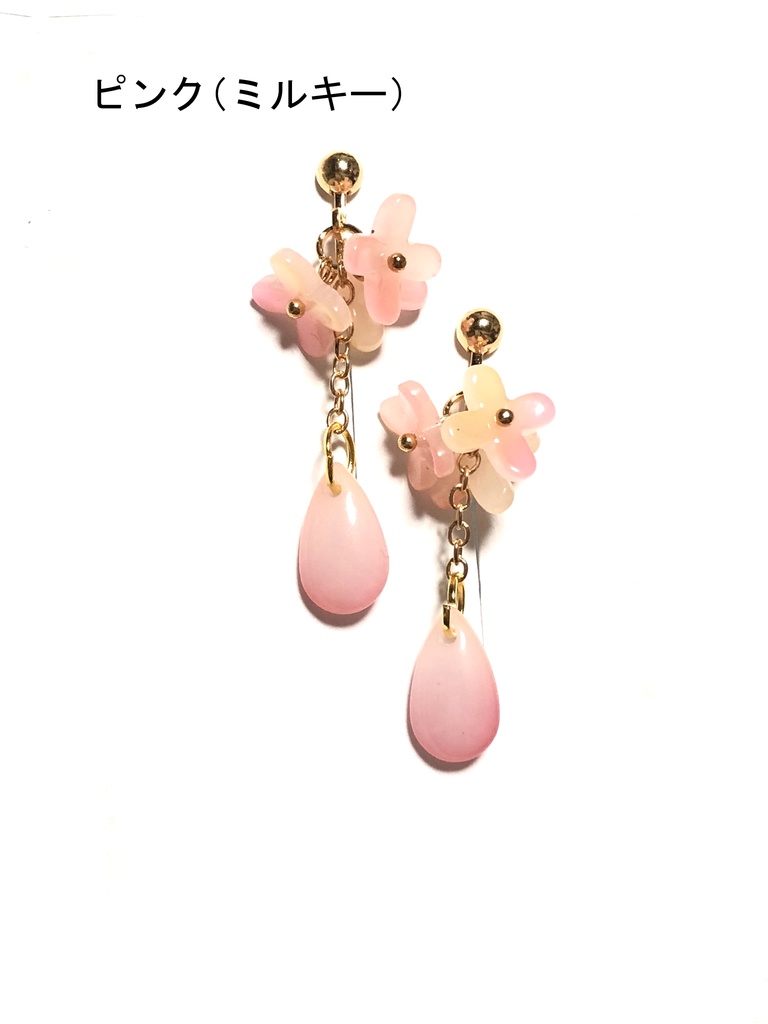4弁の花 イヤリング(2024.3)