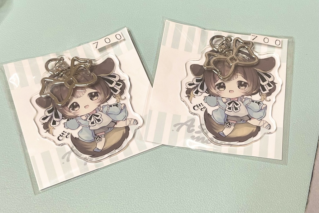 ちこちゃん　アクリルキーホルダー