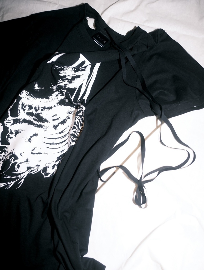 GRAPHIC DAMAGE T-SHIRT