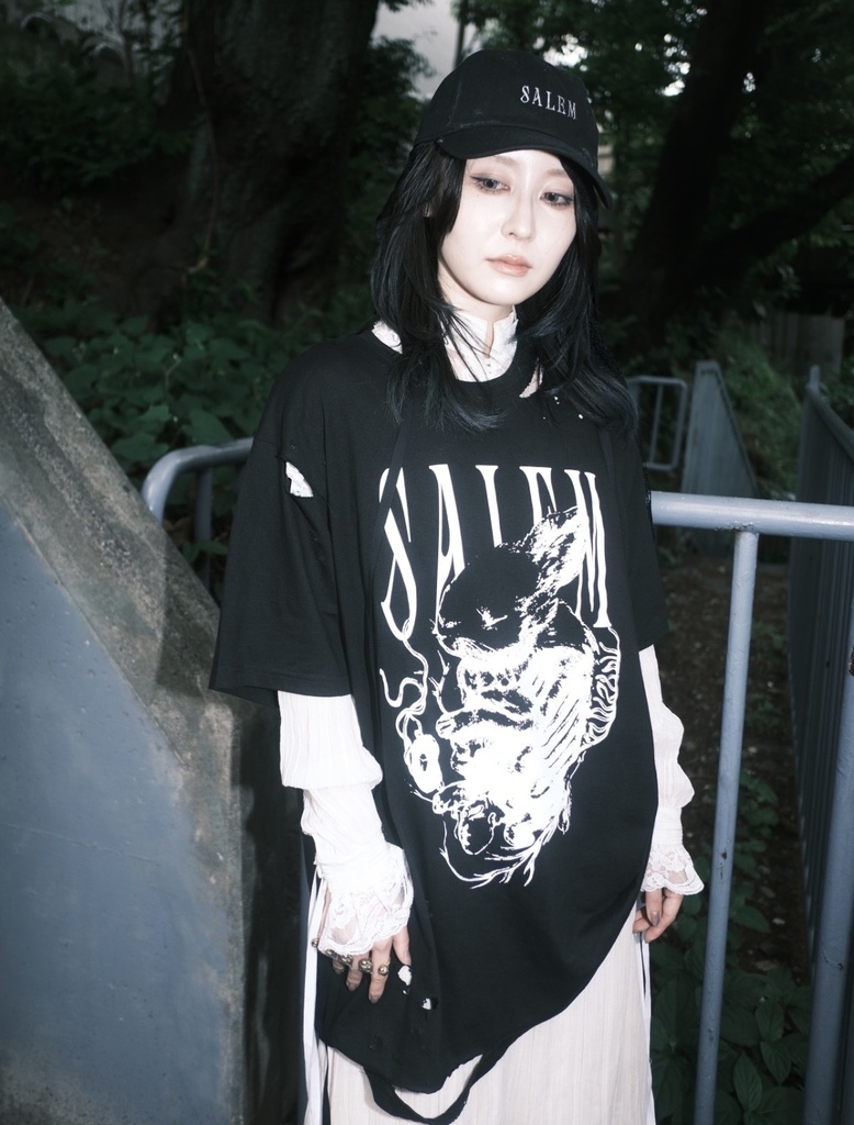 GRAPHIC DAMAGE T-SHIRT