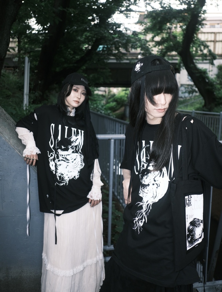 GRAPHIC DAMAGE T-SHIRT