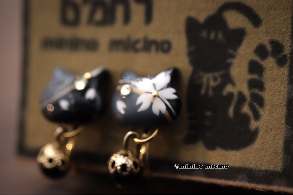 和風アートキャットイヤリング&ピアス❀黒鶴