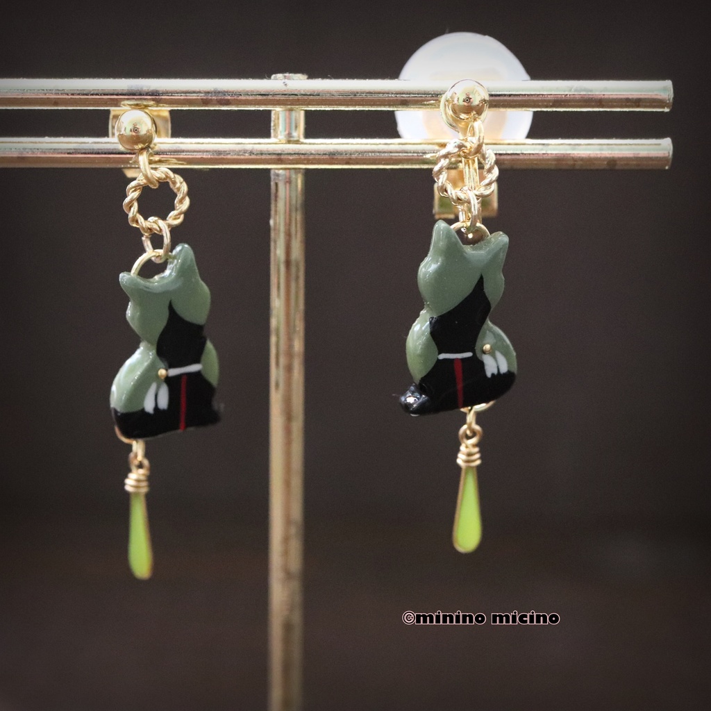 和風マイクロアートキャットイヤリング&ピアス❀鶯