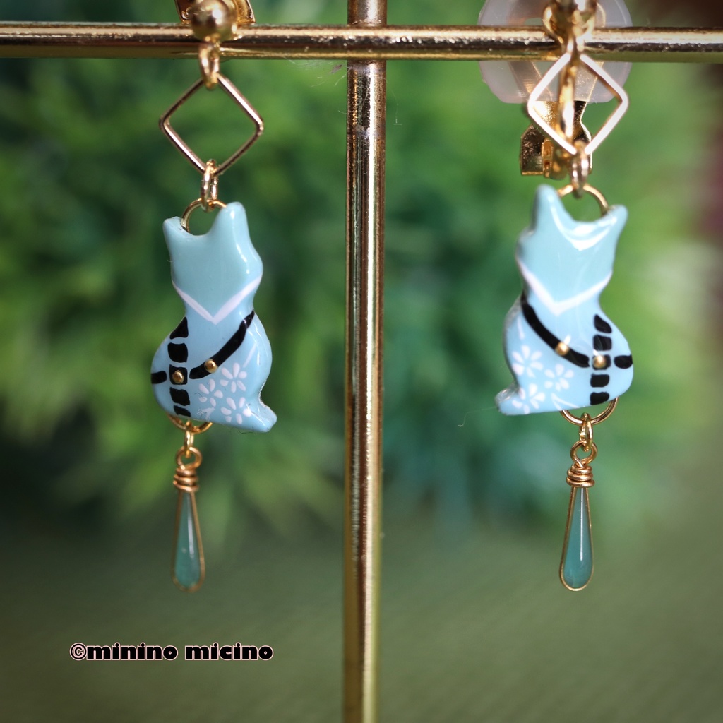 和風マイクロアートキャット イヤリング&ピアス❀千代金