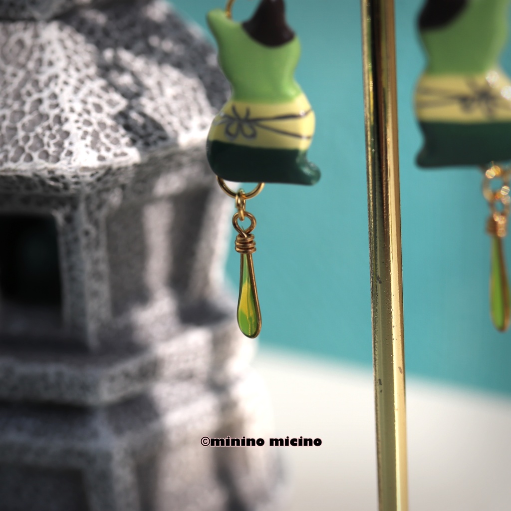 和風マイクロアートキャット イヤリング&ピアス❀石