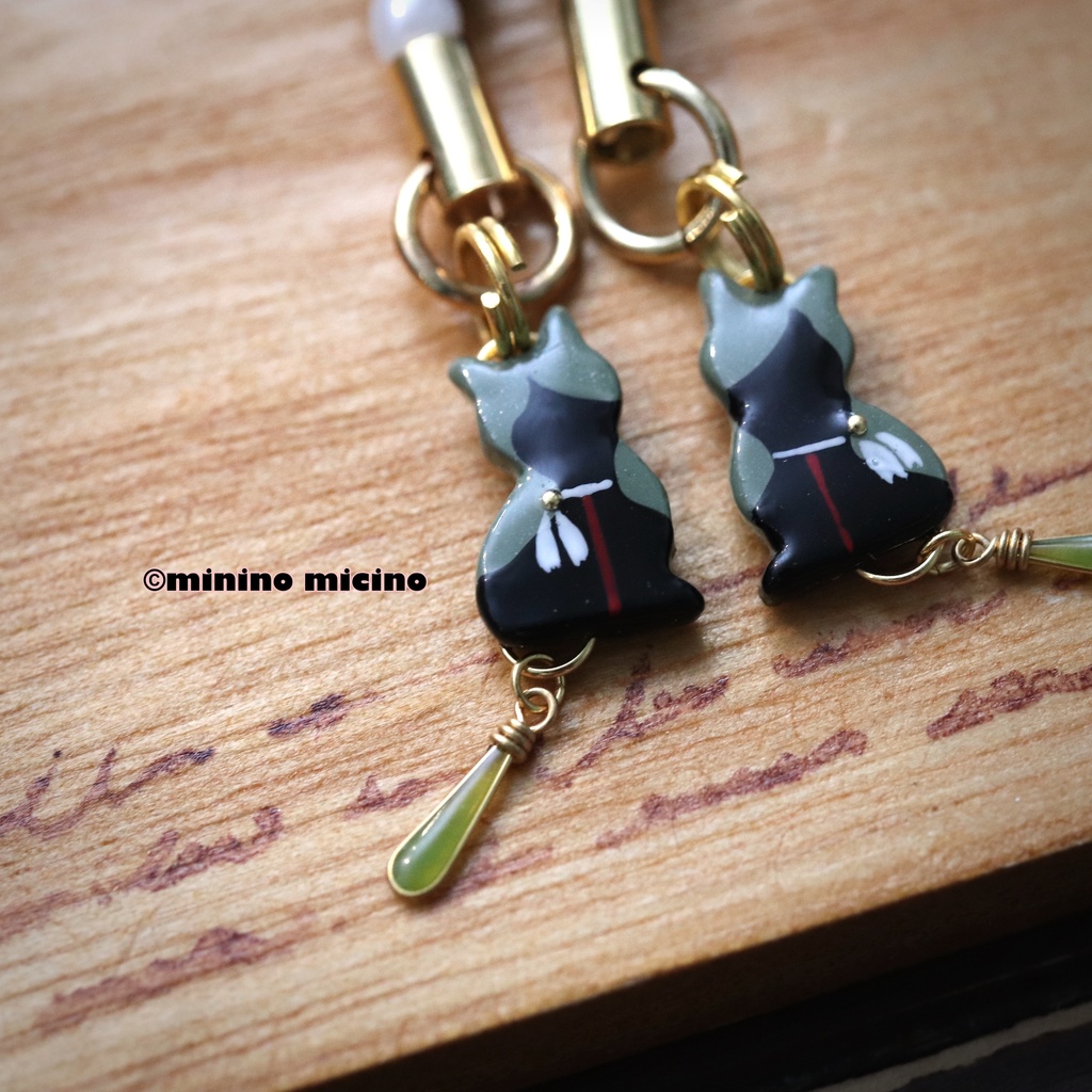 和風マイクロアートキャットストラップ❀鶯