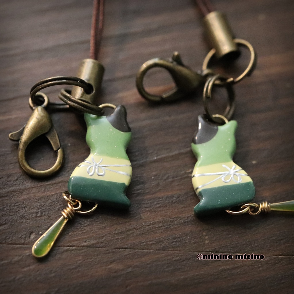 和風マイクロアートキャットストラップ❀石