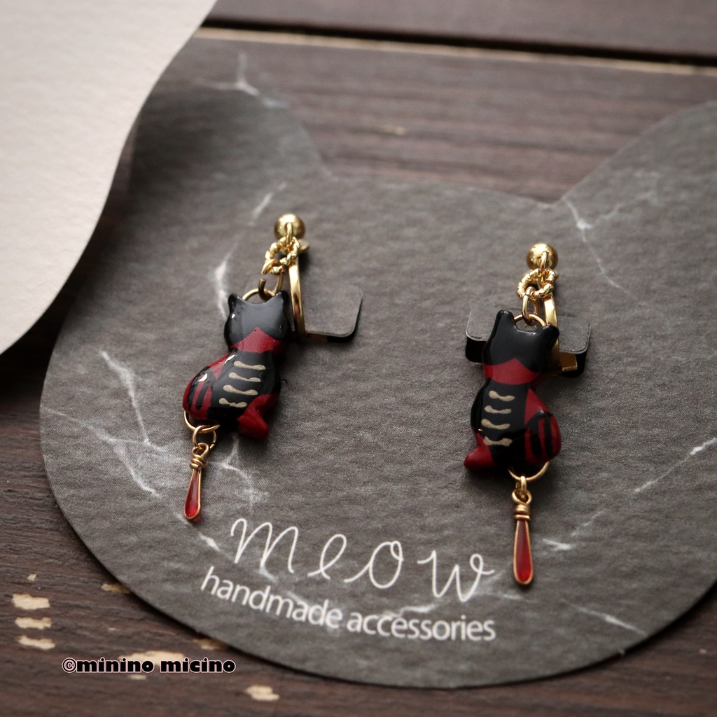和風マイクロアートキャットイヤリング&ピアス❀清
