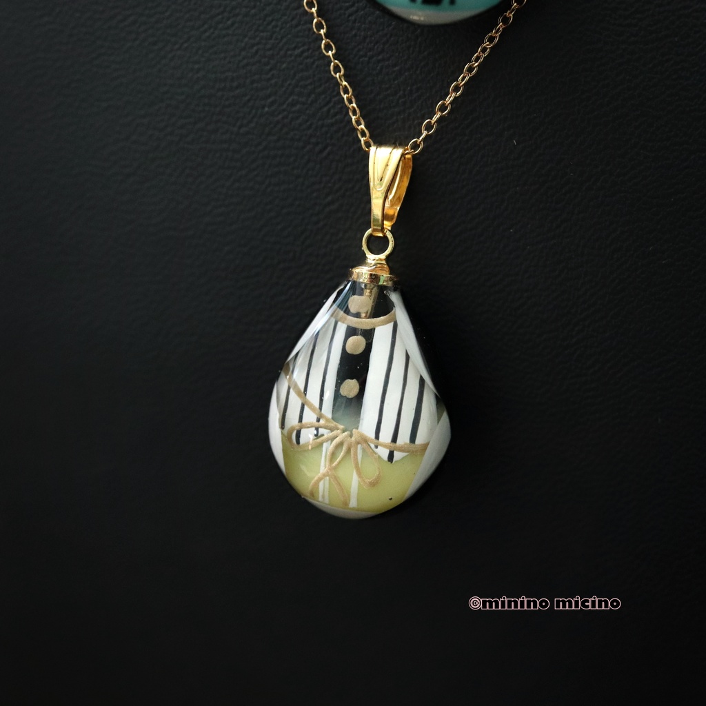 受注 和風アートドロップペンダント❀膝&髭