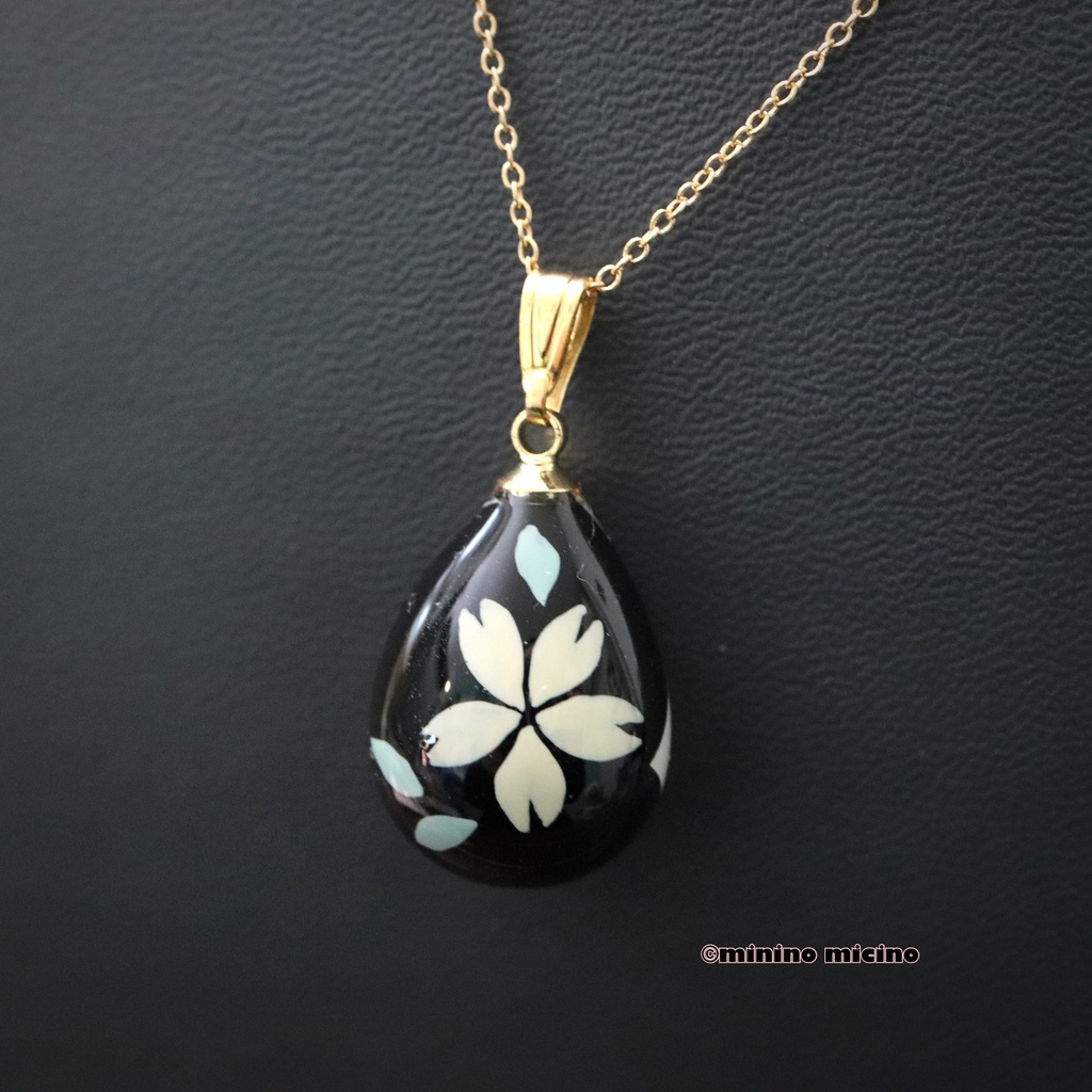 受注 和風アートドロップペンダント❀膝&髭