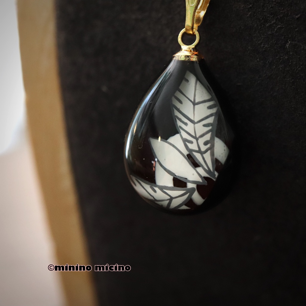 和風アートドロップペンダント❀日号