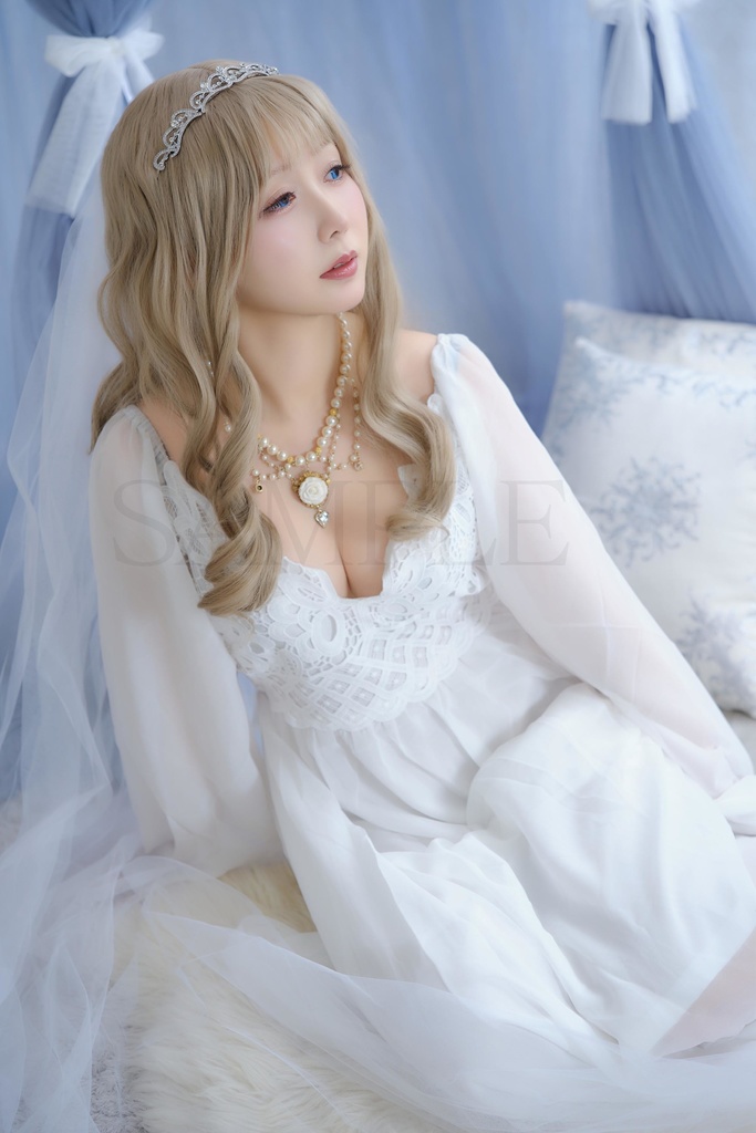 「ねむり姫」白ノ茶りるむ創作コスプレ写真集