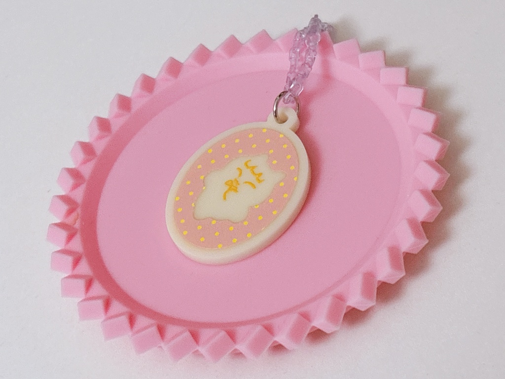 乳白カラーアクキー(ばちねこドット)