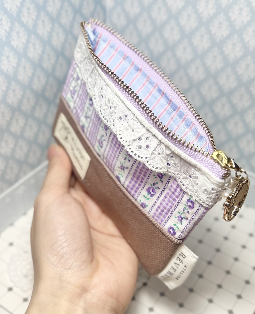 ガーリーフラットポーチ パープル