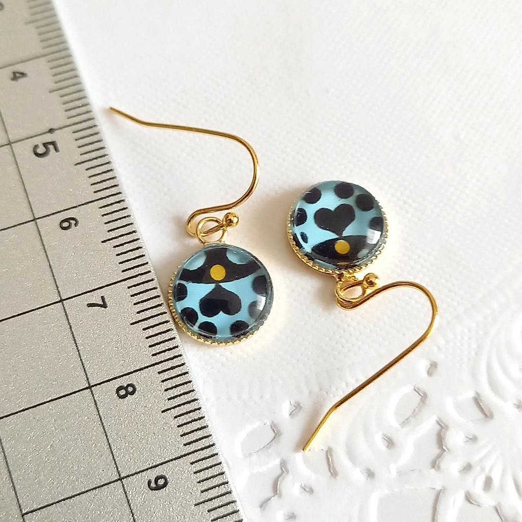 てんとう虫(水色) ピアス イヤリング(送料込み)