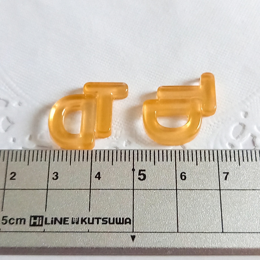 アルファベット ダービー ミニ ピアス イヤリング(送料込み)