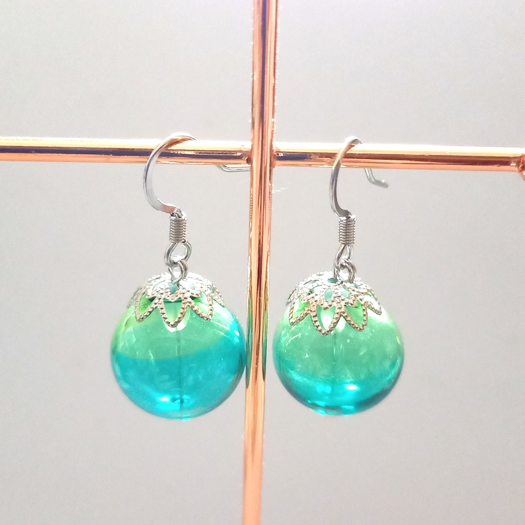 師団の良心 ガラスのピアス イヤリング (送料込み)