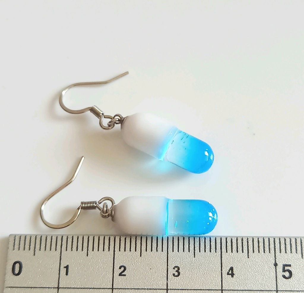 カプセル☆お薬 ピアス イヤリング
