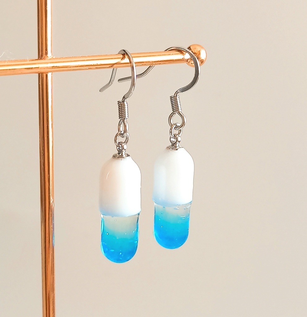 カプセル☆お薬 ピアス イヤリング