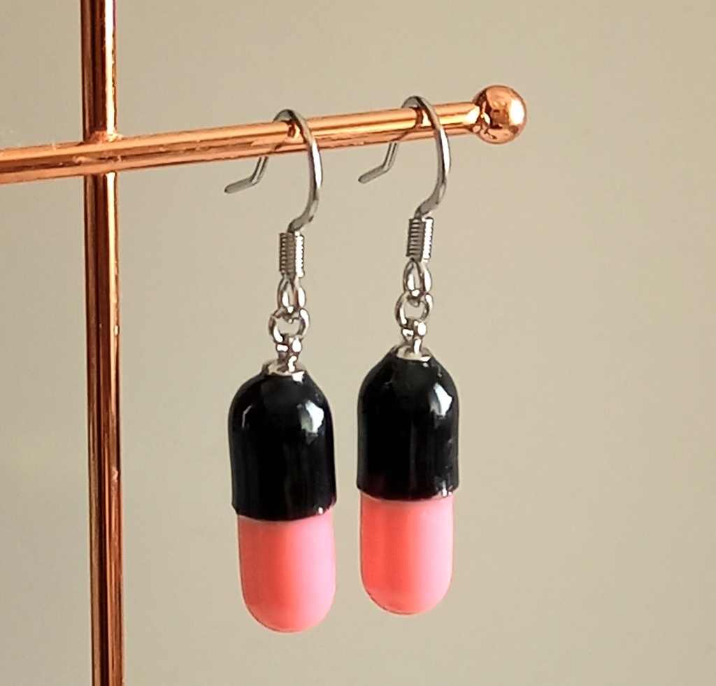 カプセル☆お薬 ピアス イヤリング