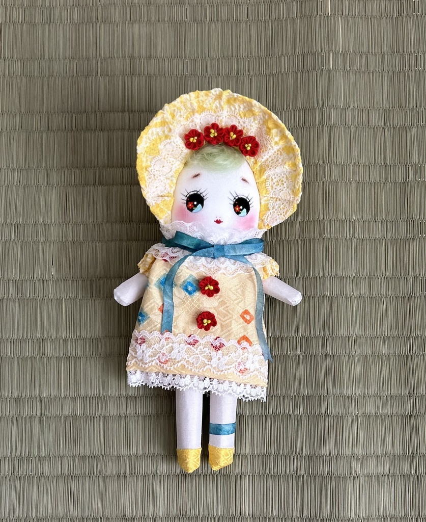 文化人形（約20cm）