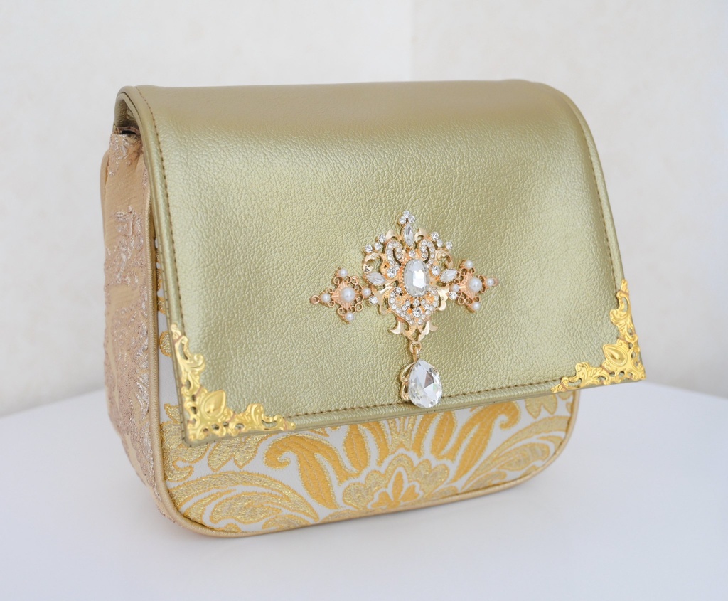 アグライア　イメージポシェット