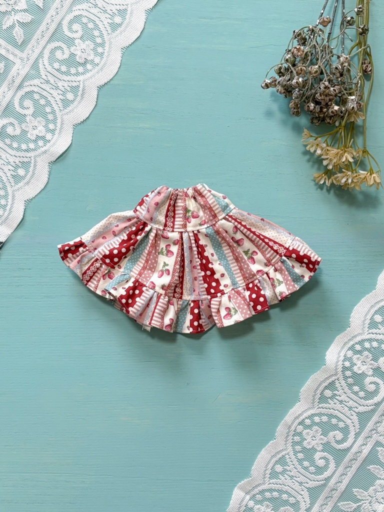 フリルスカート/いちご