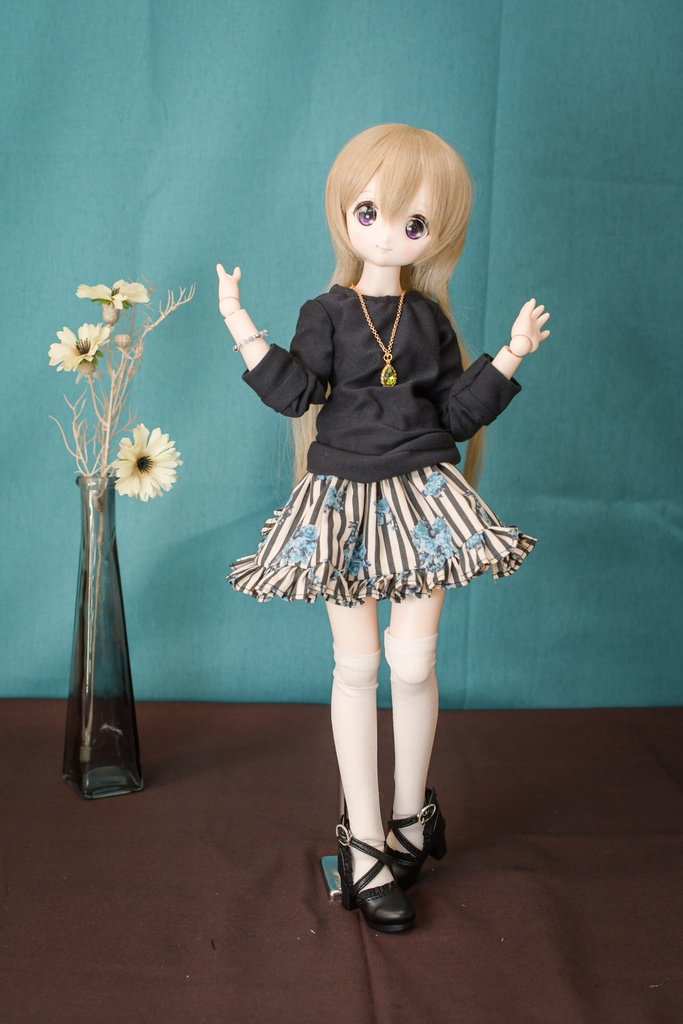 フリルスカート/薔薇