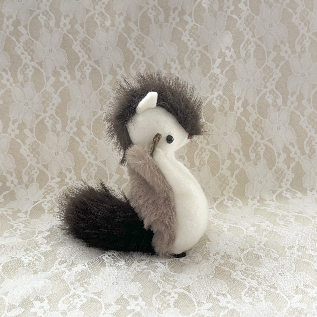 モヒカンモモンガさん(ろんげくん)