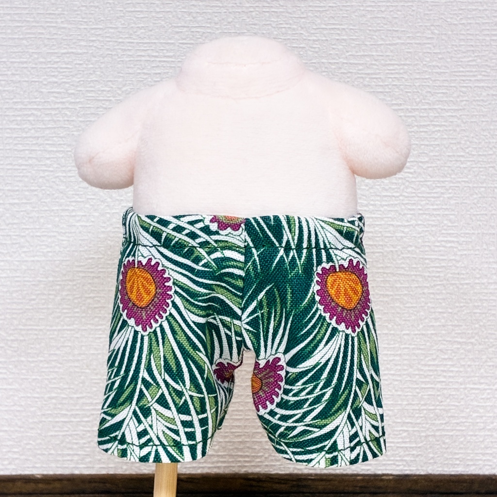 15cm〜ぬいぐるみサイズ パイパーズ・ピーコックのハーフパンツ（グリーンのステッチ）