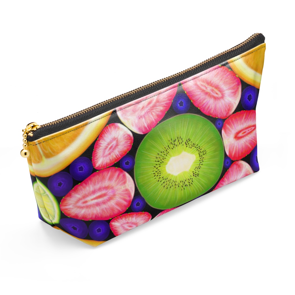 フルーツ柄ポーチ