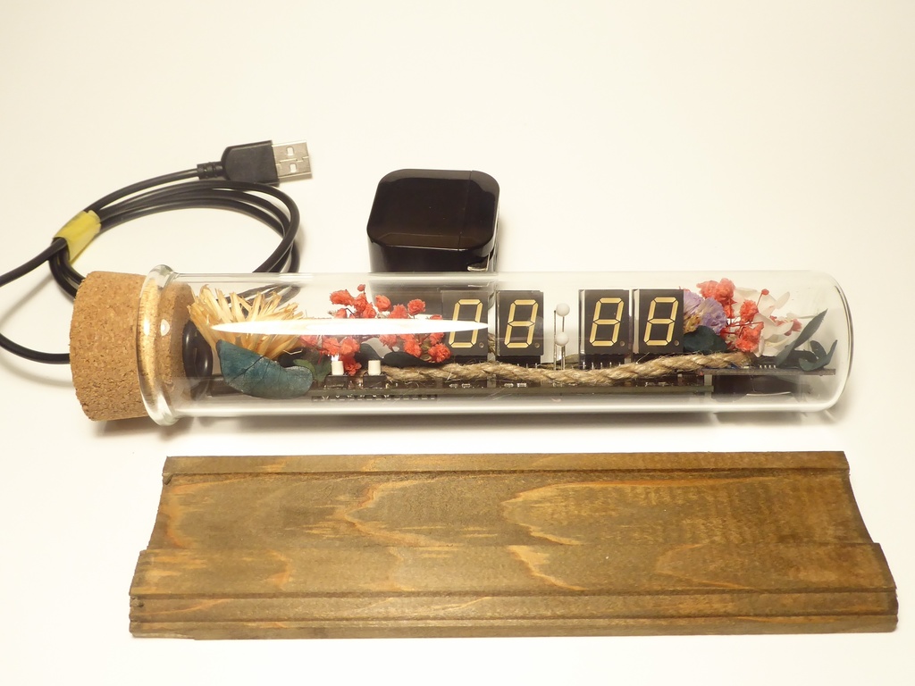 【鏡文字版】コルク瓶型デジタルLED時計(椿)-CK05001-