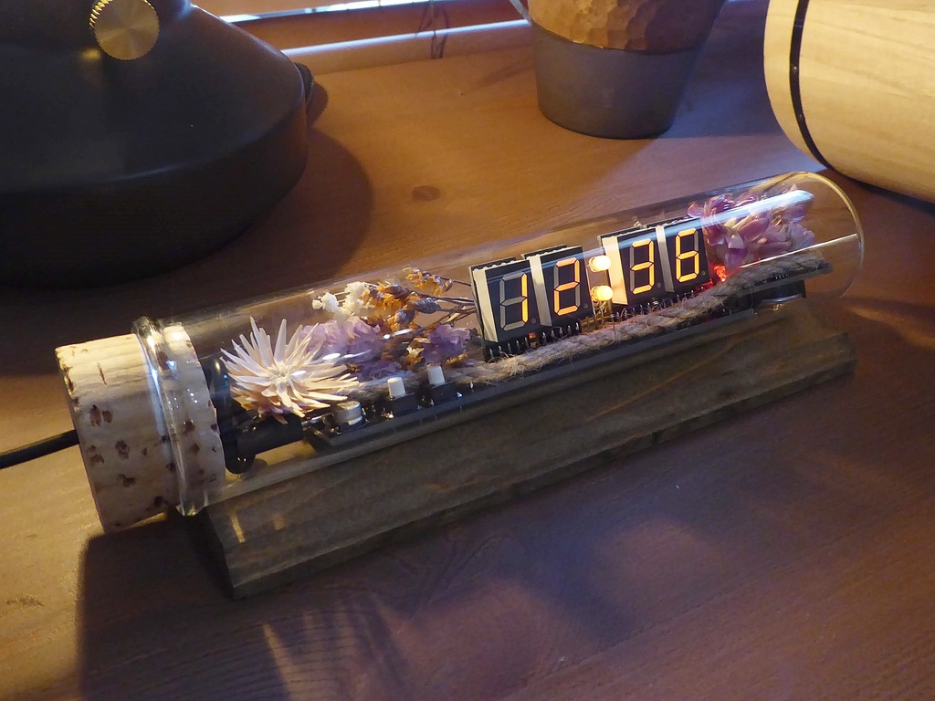 コルク瓶型デジタルLED時計（菫）-CK05002-