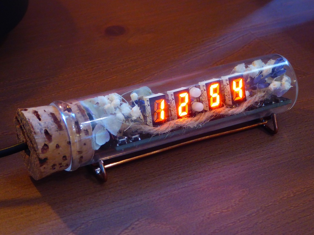 小型コルク瓶型デジタルLED時計（藤）-CK07002-