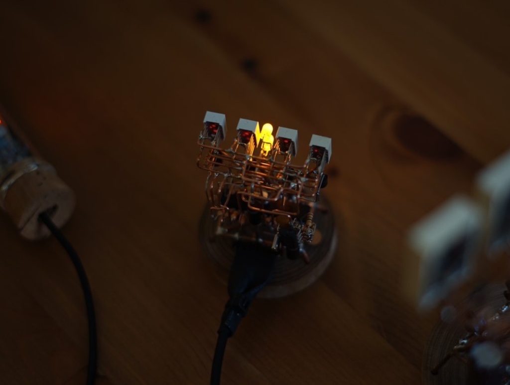 空中配線式LED時計(CK08)