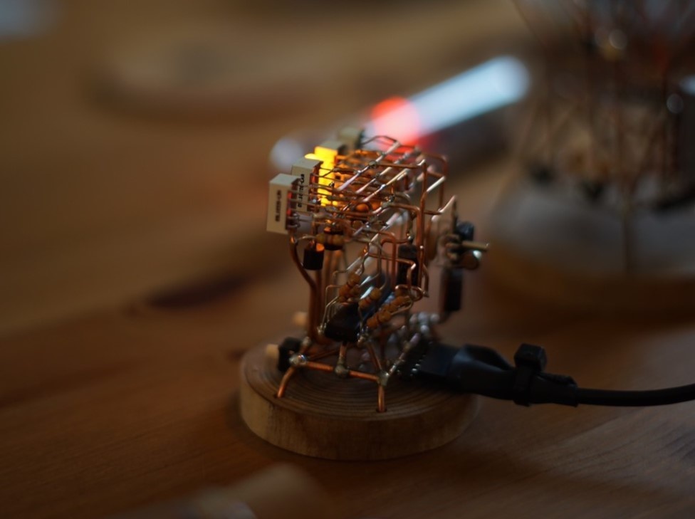 空中配線式LED時計(CK08)