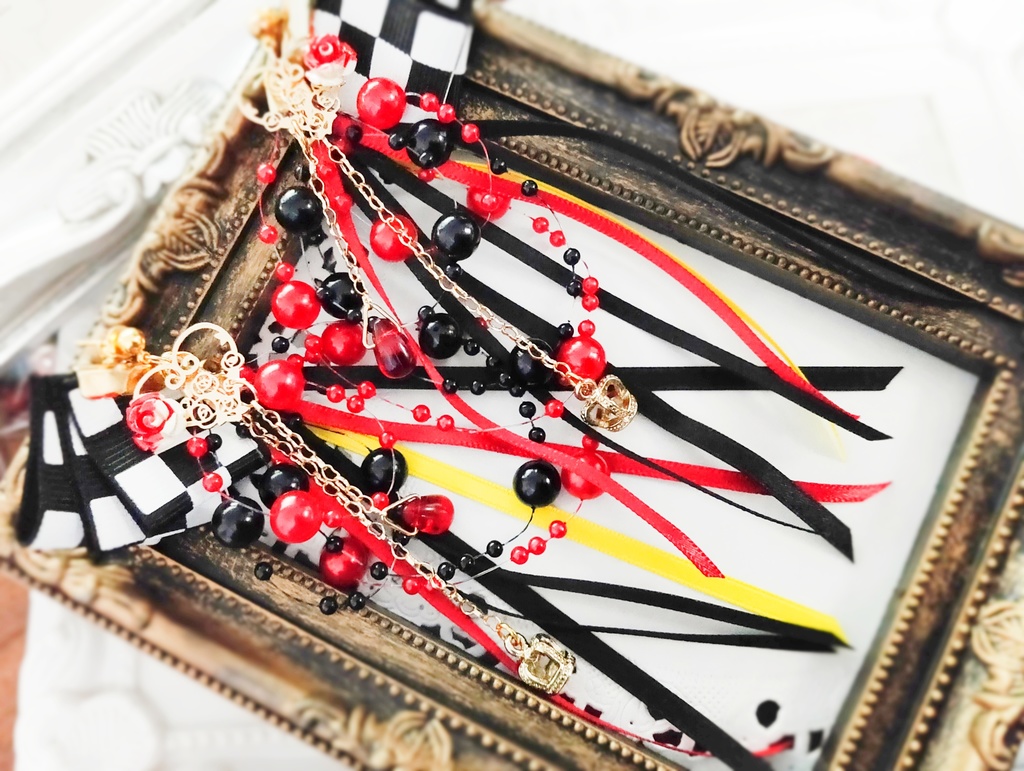 ツイステ　リドル(ハーツラビュル)　イメージピアス