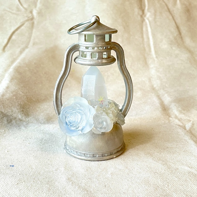 薔薇と水晶のランタン|幻想的ミニLEDライト