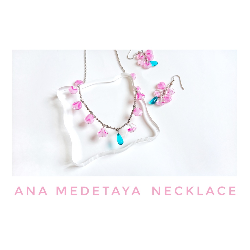 ANA MEDETAYA NECKLACE