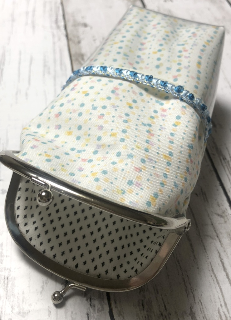 メンダコ 縦長コスメがま口ポーチ