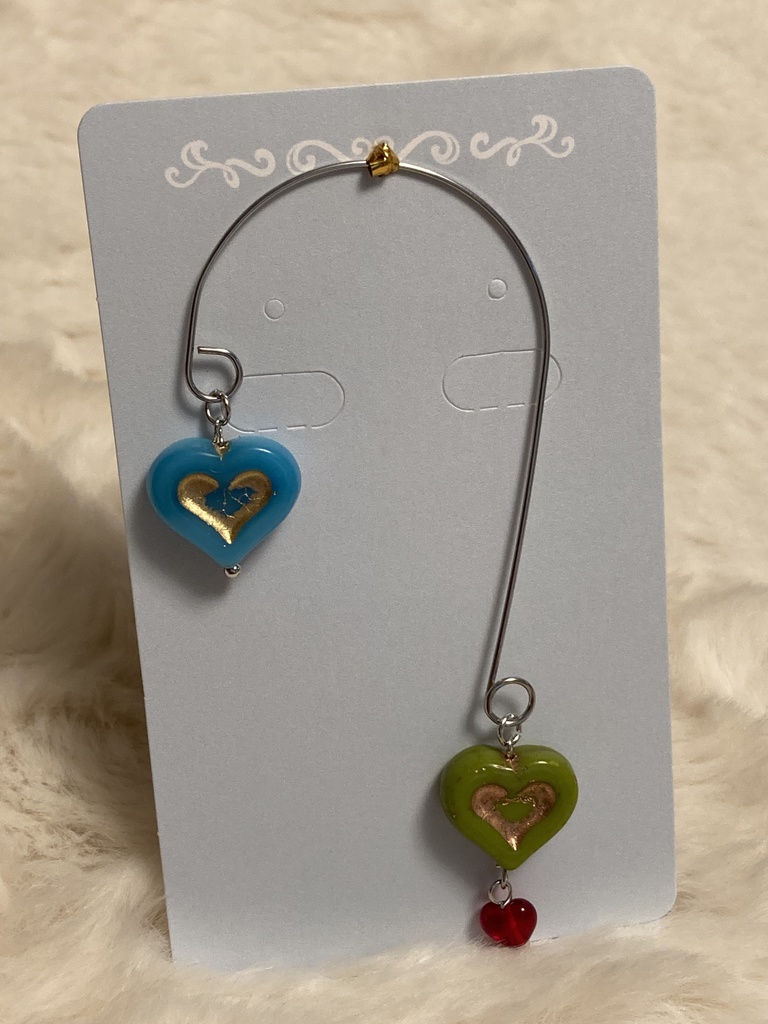 緑の愛の重いイヤーフック