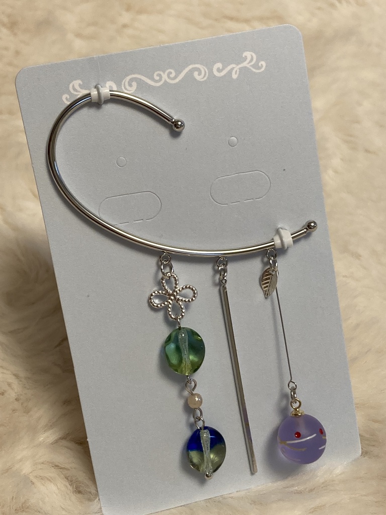 夏の思い出紫のヨーヨーイヤーフック