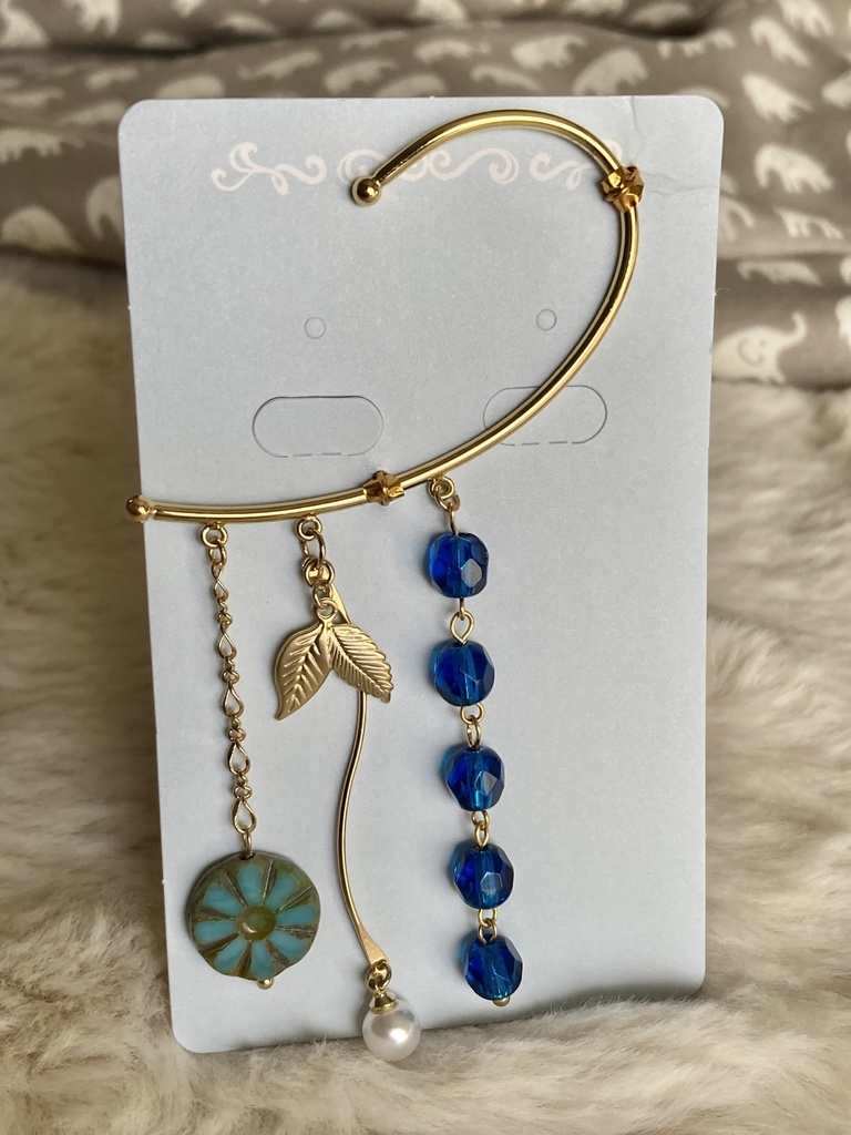 青の実りイヤーフック