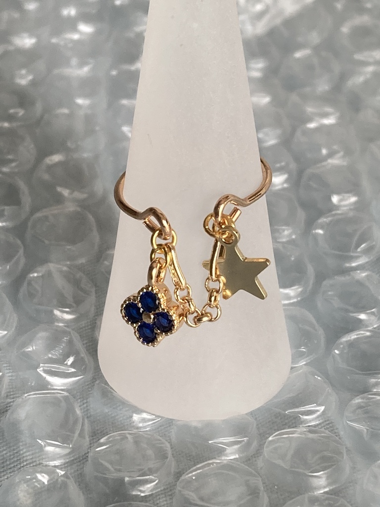 ブルージルコニアと星のワイヤーリング(フリーサイズ)